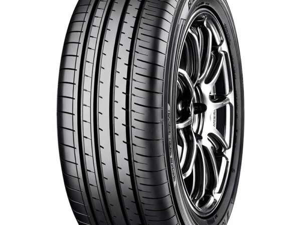 YOKOHAMA BLUEARTH-XT AE61E