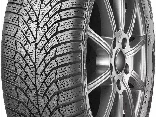 Kumho WP52 EV