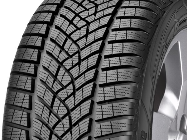 Goodyear ULTRAGRIP PERFORMANCE 3